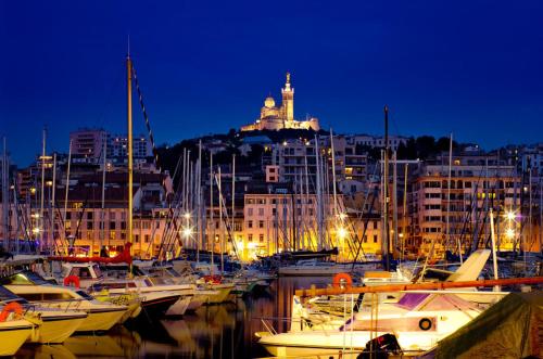 Nuit insolite à bord d'un Yacht - Hôtel - Marseille