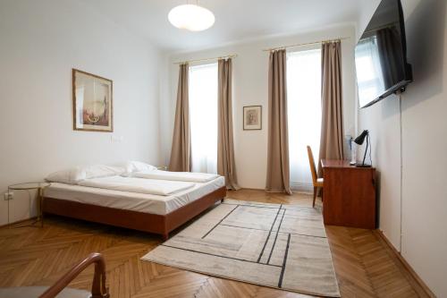  Central spacious apartment with a king-size bed in Wien