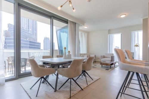 LUXFolio Retreats - Amazing Full Burj Khalifa View - image 3