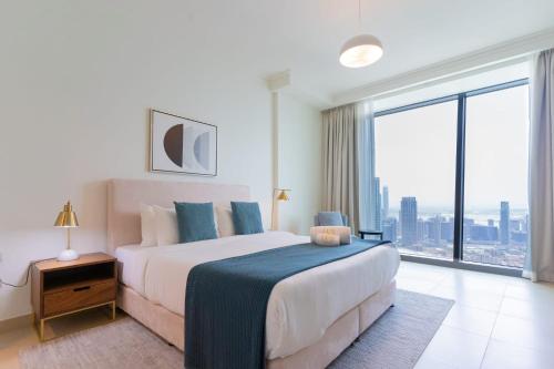LUXFolio Retreats - Amazing Full Burj Khalifa View - image 10