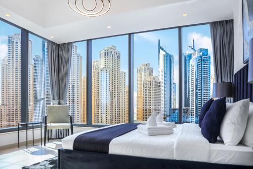 Panoramic Luxe 1BR with Breathtaking Views at Dubai Marina Near JBR - Silverene Towers, Dubaï