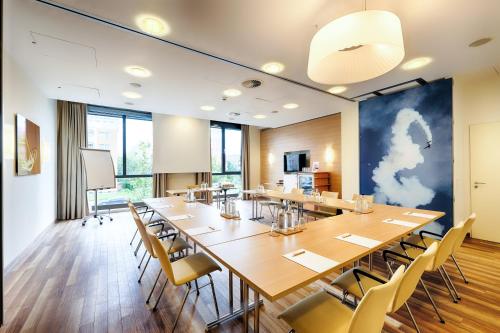 Best Western Plus Welcome Hotel Frankfurt - image 2