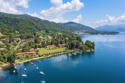  Pretty home in a resort with pool! - Casa Aurora in Meina