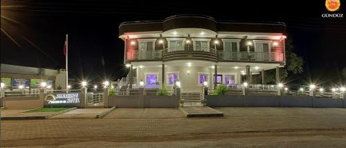 Geyi̇kli̇ Sunshi̇ne Hotel