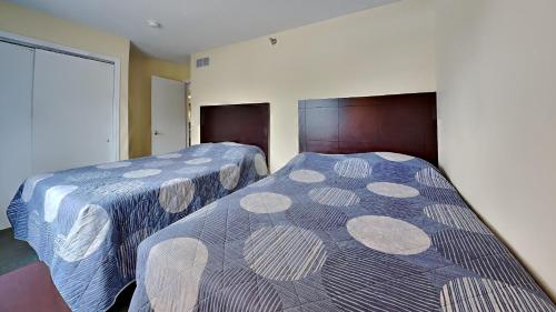 Put-in-Bay Poolview Condo #7 - image 11