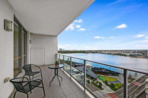 Superb water view APT located in heart of Rhodes