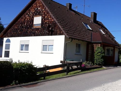 Ferienhaus Beim Wildenstein - Apartment - Leibertingen