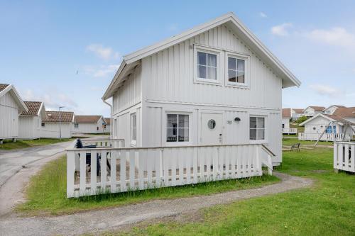 Tanumstrand SPA & Resort Stugor Room Type - Three-Bedroom Cottage