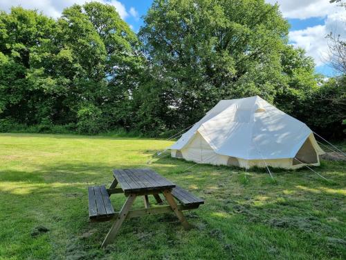 Glamping in style Emperor tent