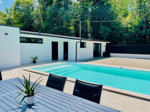 Belle dépendance avec piscine au calme Sud-Gironde - Location saisonnière - Saint-Selve