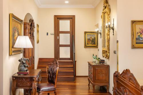 Deluxe Suite image 5