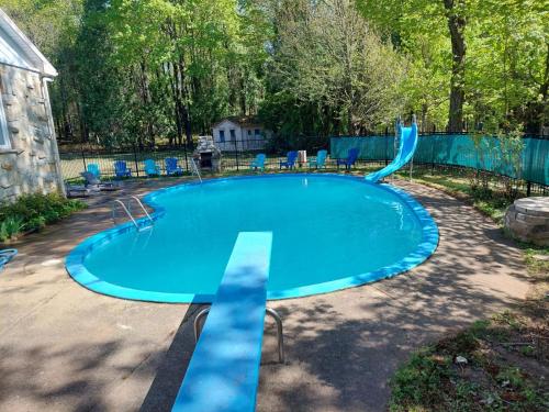 Residence Orleans (inground pool) in Sainte-Pétronille (QC)