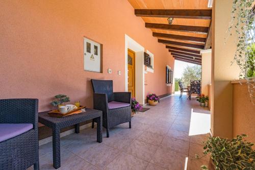 Holiday Home image 6