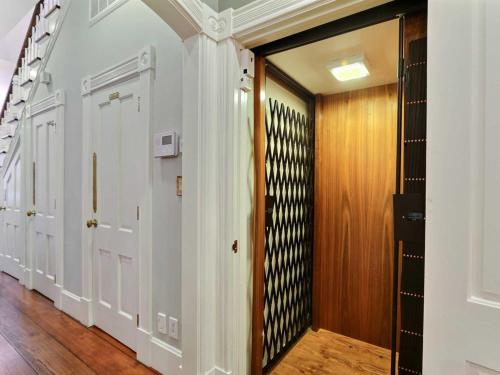 Habersham House - image 6