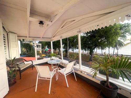 شرفة/ تراس, Victoria House in Frederiksted