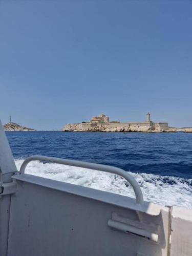 Une parenthese au Frioul in Les Iles