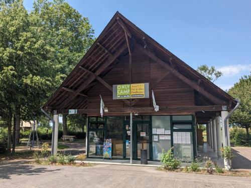 Camping Onlycamp la Confluence - Camping - Savonnières