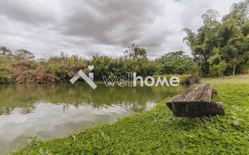 Casa aconchegante na beira do lago em Jaguariúna