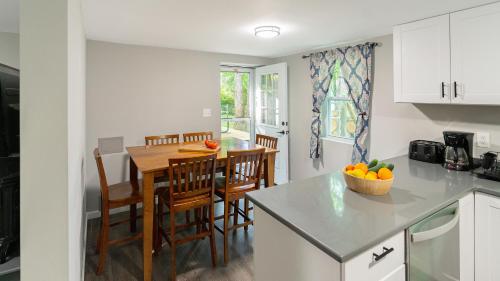 Wally's House - image 8