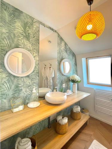 Bathroom, LIVABLOM "Maison et Parking Privee" in Douai