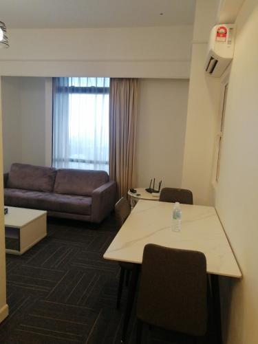 Kl Continew Suite At Times Square