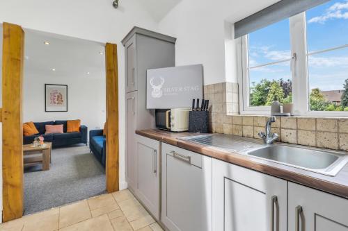 köök, Comfortable 3-Bed Dormer Bungalow Family & Business Friendly in Swannington (Leicestershire)