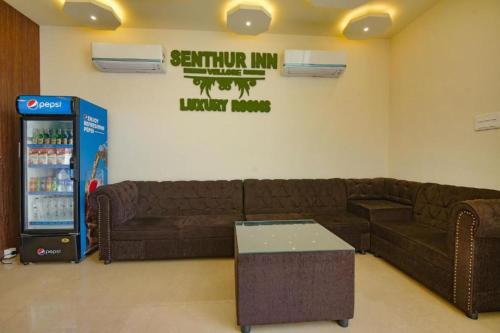 Senthur inn Sathuvachari, Vellore