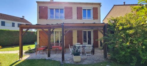 Un Havre de Paix gîte à louer Roissy-en-France