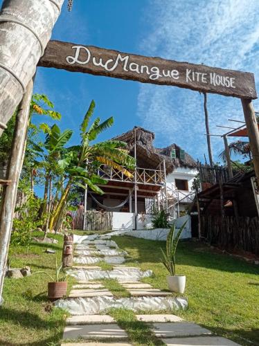 DuMangue Kite House