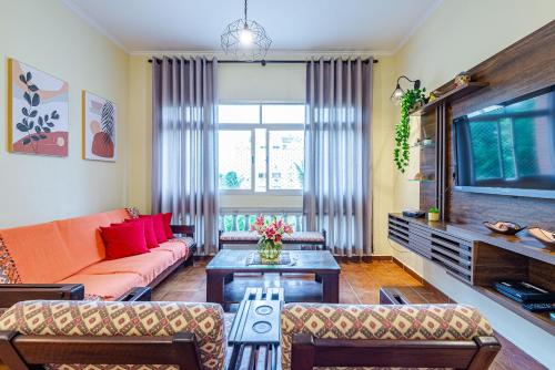 Apê Clássico e Aconchegante no Guarujá - 350 m da praia