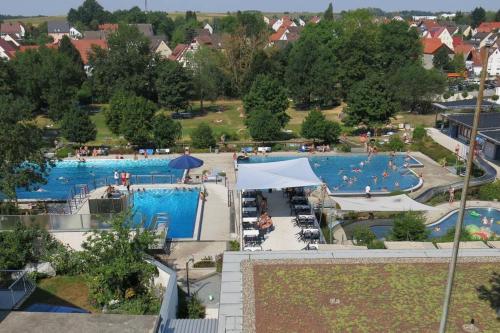Surrounding environment, Sonnige 2-Zimmer Wohnung unterm Dach in Heroldsberg