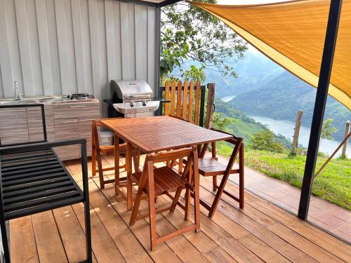 Norcasia Sustainable Cabin Views, Grill, AC, Jacuzzi