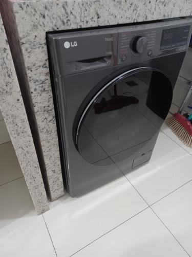 Aluga-se quarto em apartamento