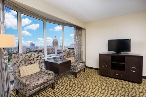 King Capitol View Suite