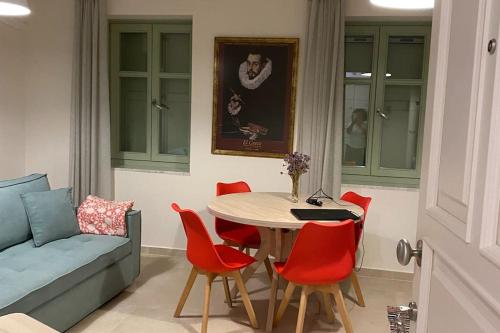 Διαμέρισμα σε ανακαινισμένο αρχοντικό 19ου αιώνα, κέντρο Μύρινας (Διαμερισμα σε ανακαινισμενο αρχοντικο 19ου αιωνα, κεντρο Μυρινας) in Mirina