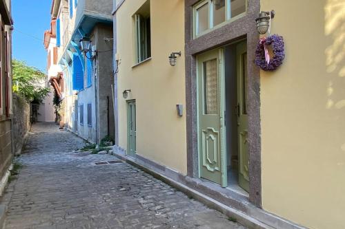 Διαμέρισμα σε ανακαινισμένο αρχοντικό 19ου αιώνα, κέντρο Μύρινας, Mirina (fotografie 2)