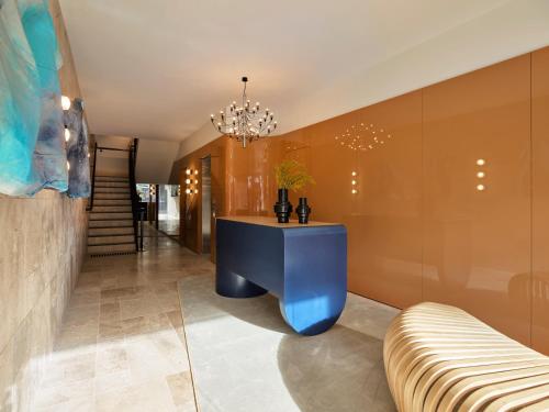 Entree, Oxford House near Centennial Park