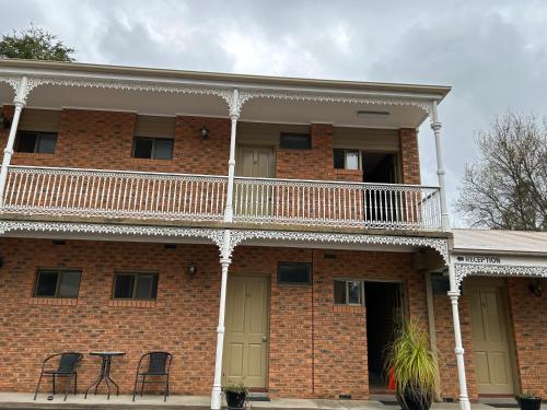 Barrass's John Bright Motor Inn in 明亮