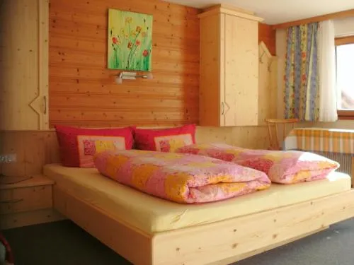 Ferienwohnungen Reinalter in Kappl, Österreich
