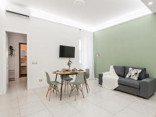 The Best Rent - Bright flat near San Pietro