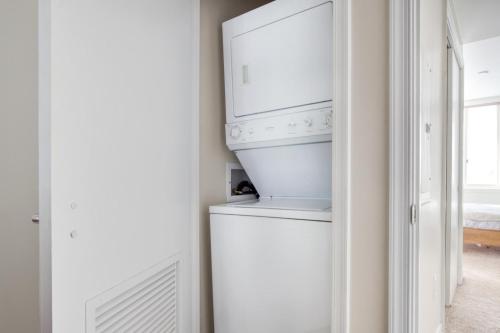 Foggy Bottom 1BR w Gym Rooftop Doorman WDC-28 Foggy Bottom 1BR w Gym Rooftop Doorman WDC-28