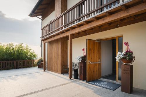 נוף חוץ, Das Weinkitz in לויפרסדורף