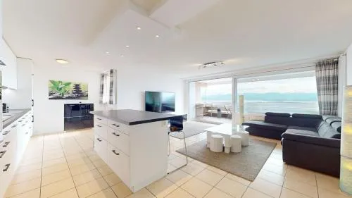 2 BR with lake view – close to Geneva & Lausanne in Gland VD, Schweiz