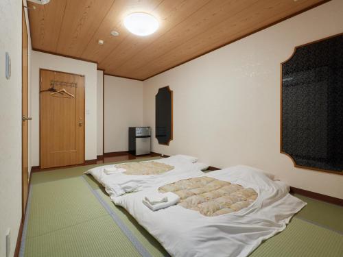 Japanese-Style Room