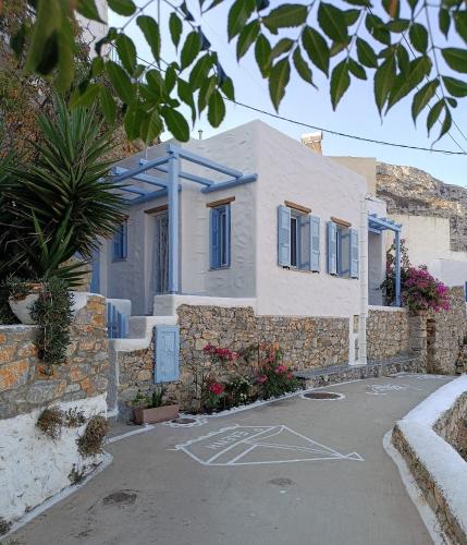 Villa Nina, dreamy little cycladic home in Amorgos