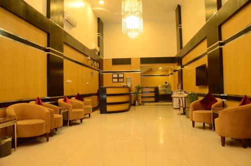Al Masem Luxury Hotel Suite 5 in الهفوف