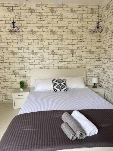 Boutique Room in Koregaon Park. WiFi, Ac, Smart Tv