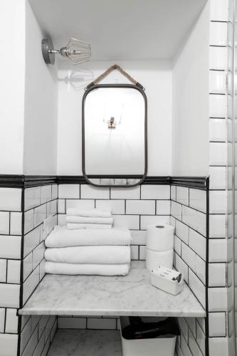 La Piazzetta Rooms - image 14