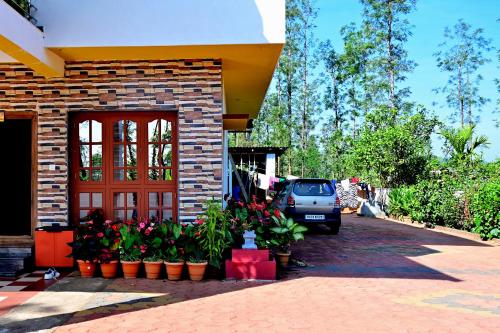 Hulihara Homestay - Full Villa, Coffee Estate & Balcony View