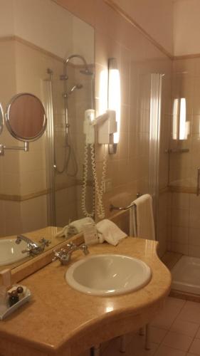 Hotel Due Colonne - image 3